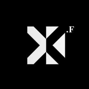 舌头伸进麻麻的小泬图片
